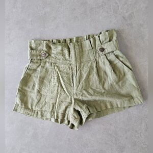 Green Highwaisted Linen Shorts